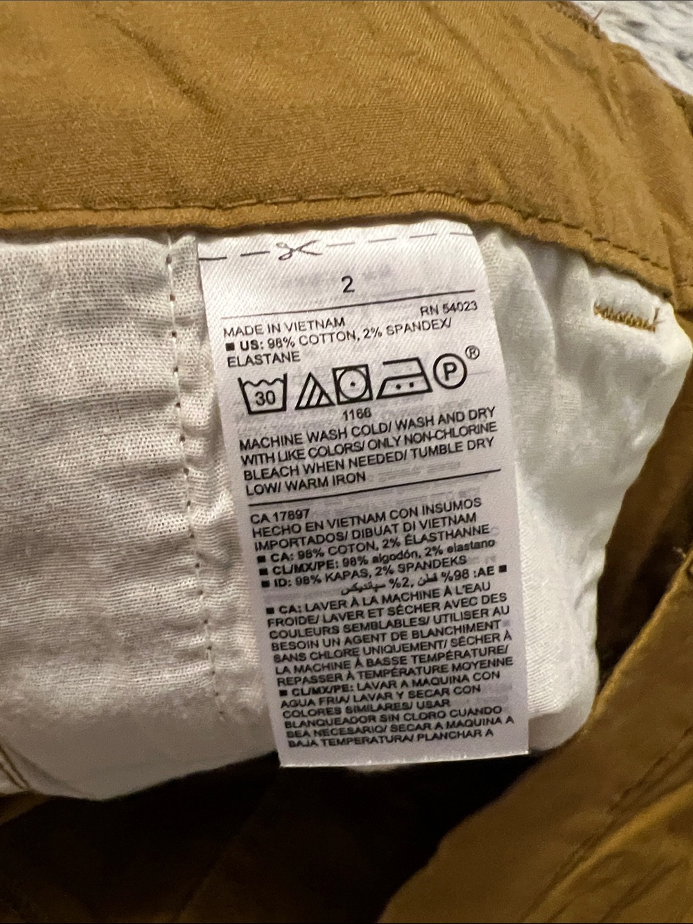 Old Navy Women's 5" Chino Shorts in Mustard Brown - Picture 7 of 8